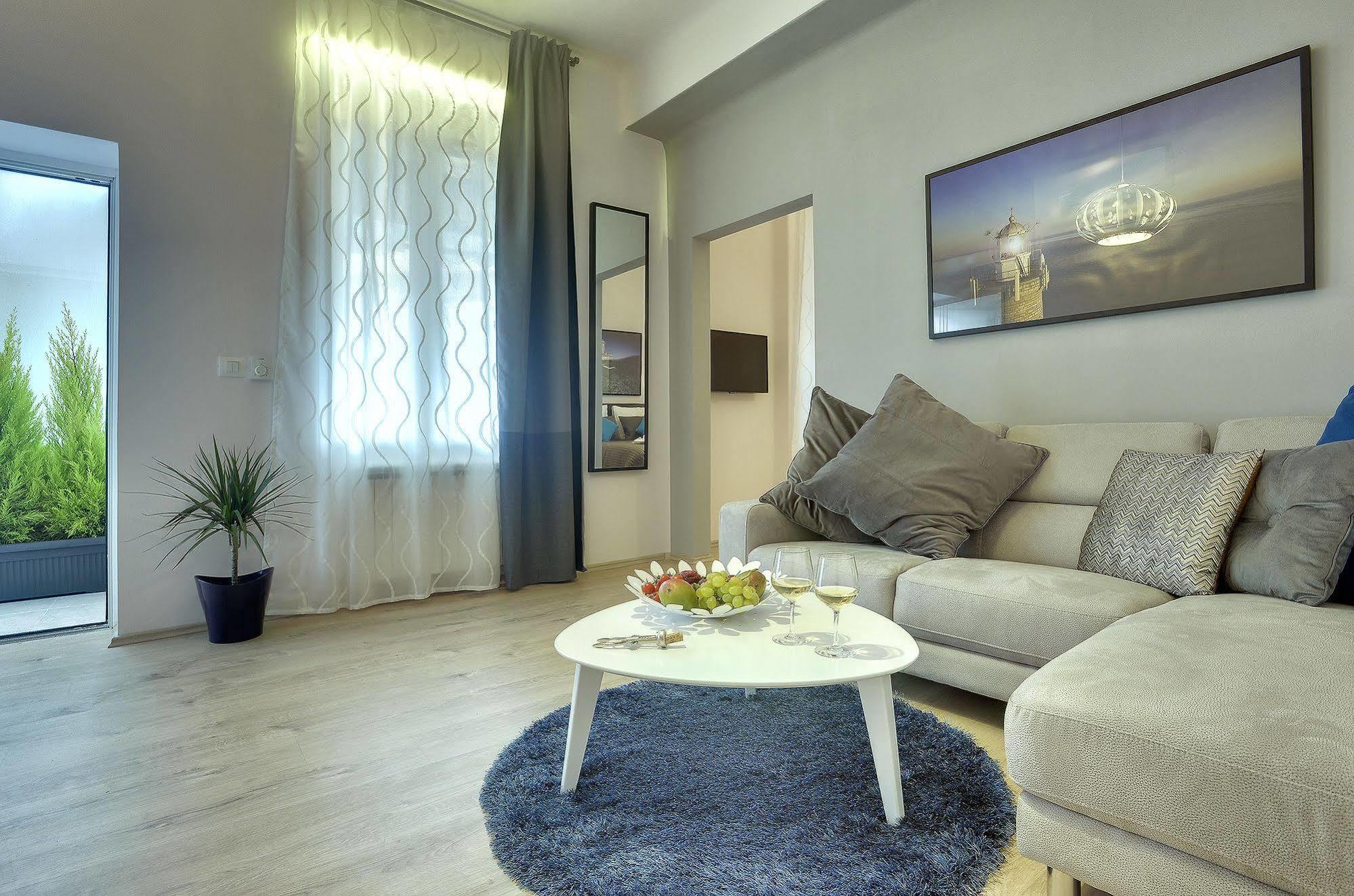 Apartment D&a Center With Free Parking Pula