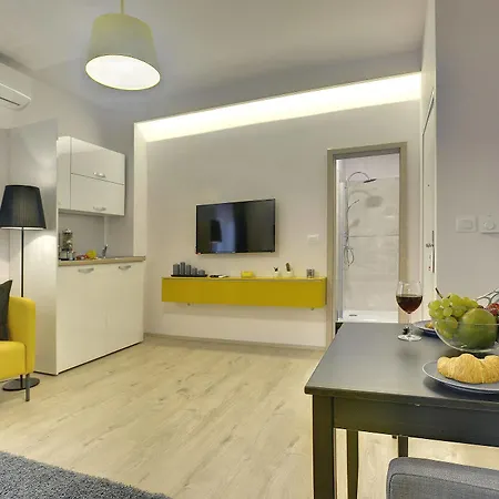 D&A Center Apartments With Free Parking Pula Exterior photo