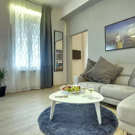 D&A Center Apartments With Free Parking Pula Exterior photo